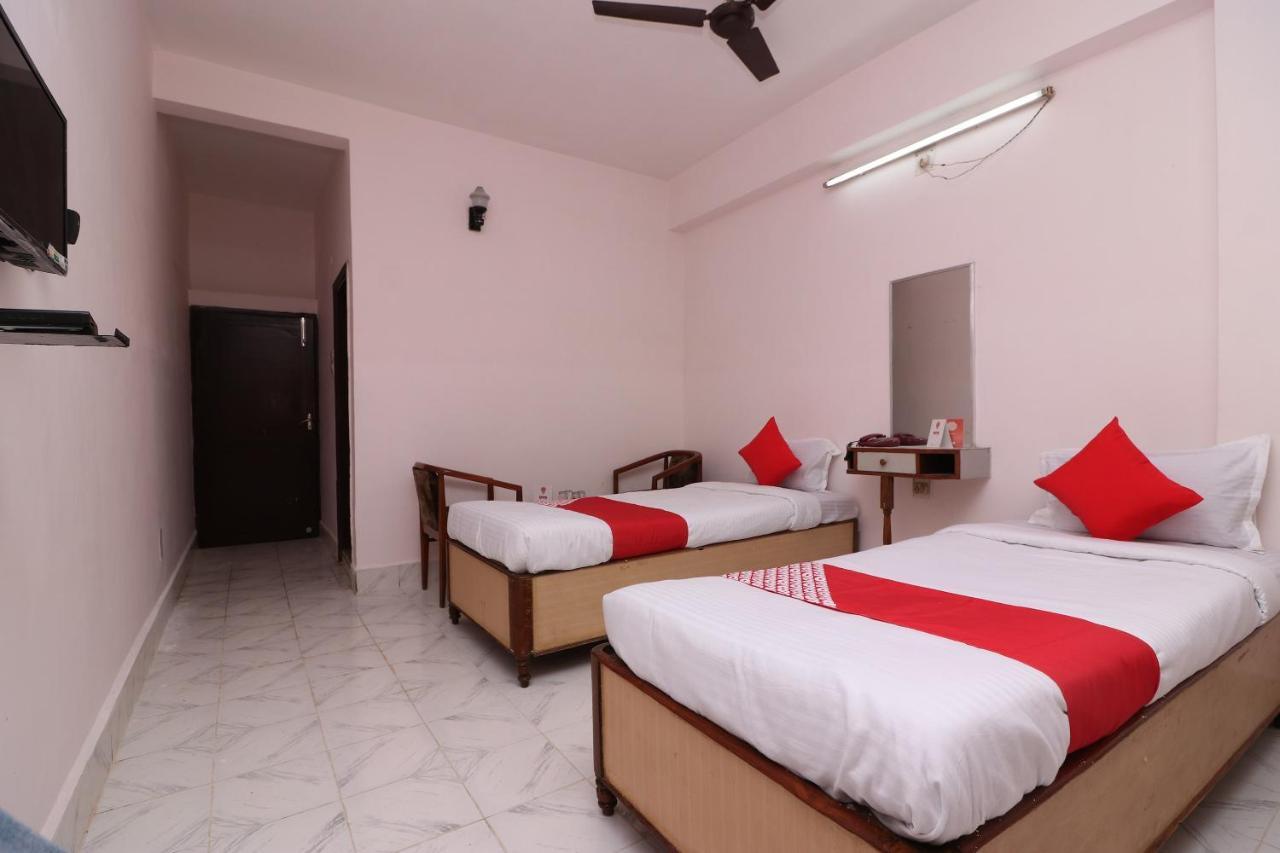 Oyo 16112 Hotel Uruvela International Бодх-Гая Екстер'єр фото
